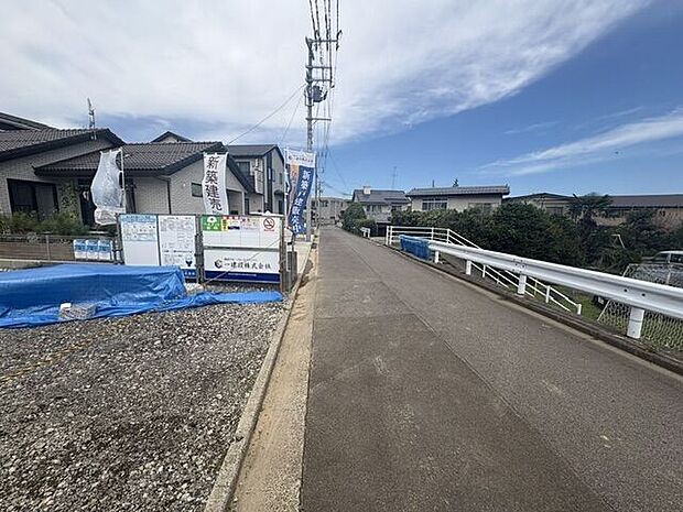 前面道路含む現地写真