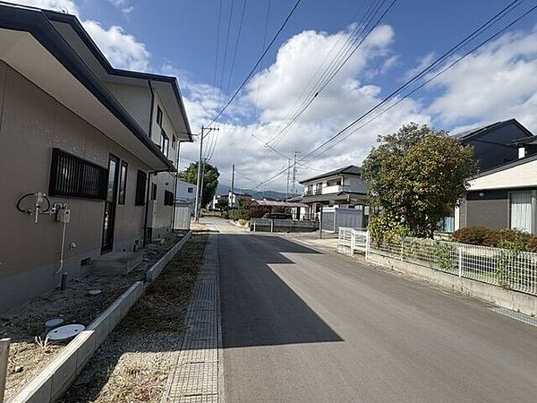 前面道路含む現地写真