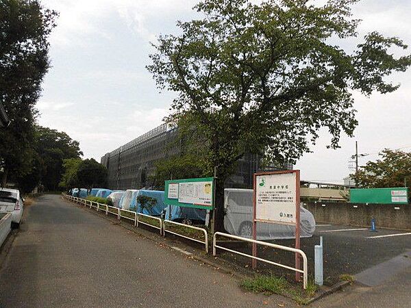 いなげや 入間春日町店 【中学校】黒須中学校まで徒歩15分（1200ｍ） 884m