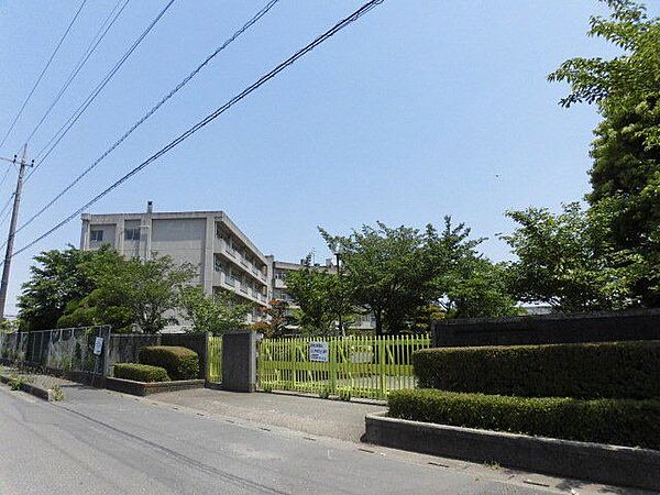 【中学校】　浅羽野中学校　徒歩約19分　1500ｍ