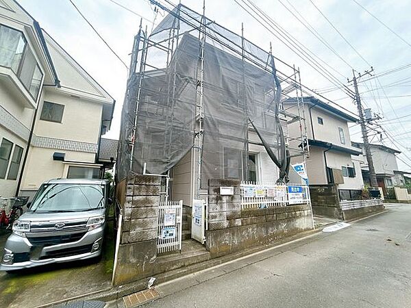【リフォーム中9/14撮影/外観】外壁屋根塗装を行います。
