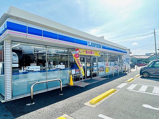 ローソン蒲郡本町店 390m