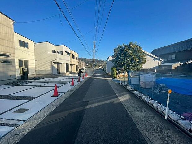 前面道路含む現地写真