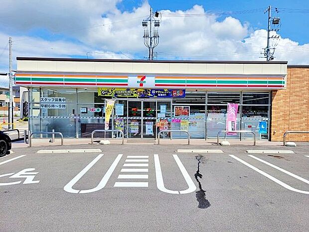 セブン-イレブン 幸田駅前店 2950m