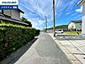 外観：前面道路含む現地写真
