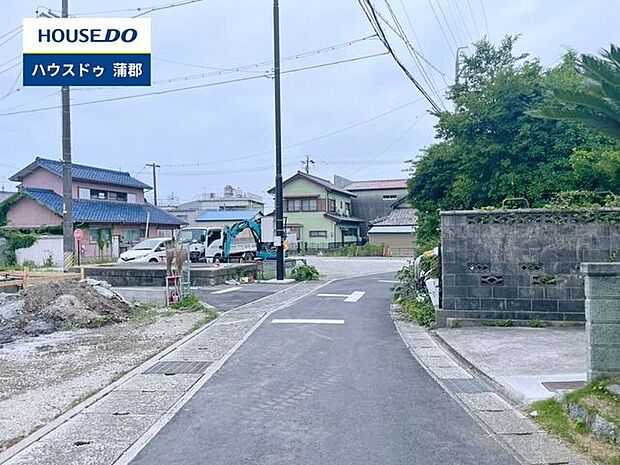 前面道路含む現地写真
