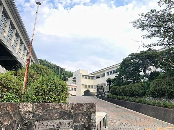 西尾市立幡豆中学校 400m