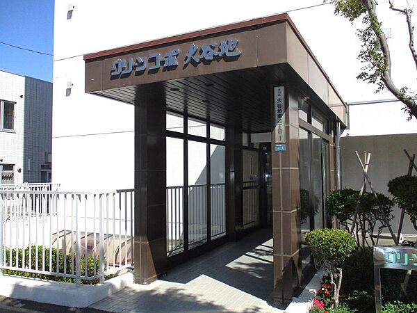 ●夜間オートロックシステム(午後9時から午前5時)＆防犯カメラ設置