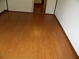 ラ・クール泉 4階1Kのリビング/ダイニング