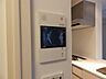 室内：カメラ付インターホン