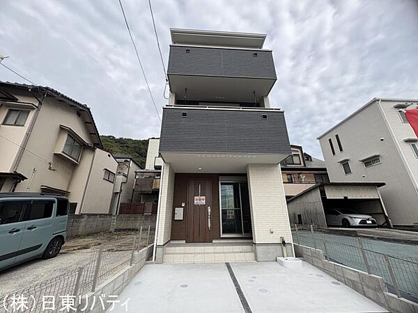 外観：334000255978