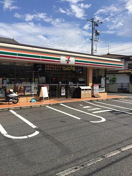 セブンイレブン 廿日市阿品店？578m