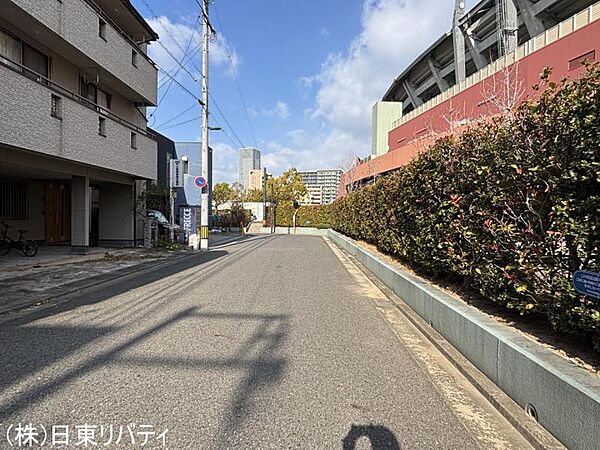 現地