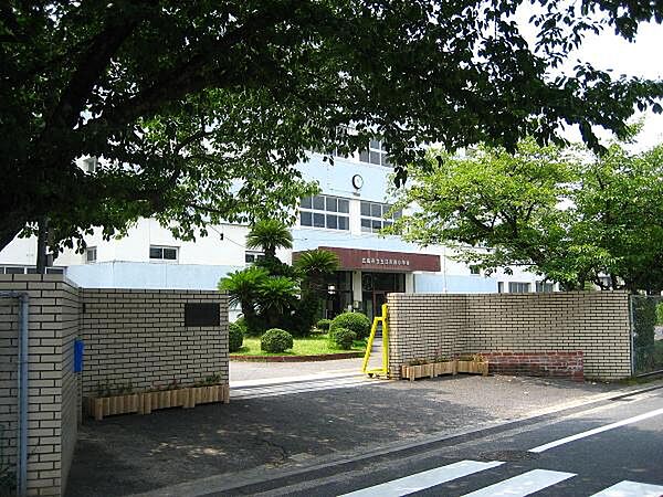 広島市立五日市南小学校565ｍ