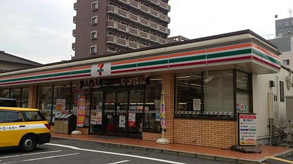 セブンイレブン 広島五日市海老園店115ｍ