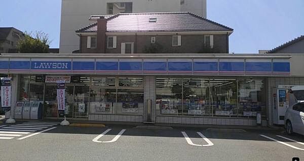 ローソン 呉中央五丁目店？127m