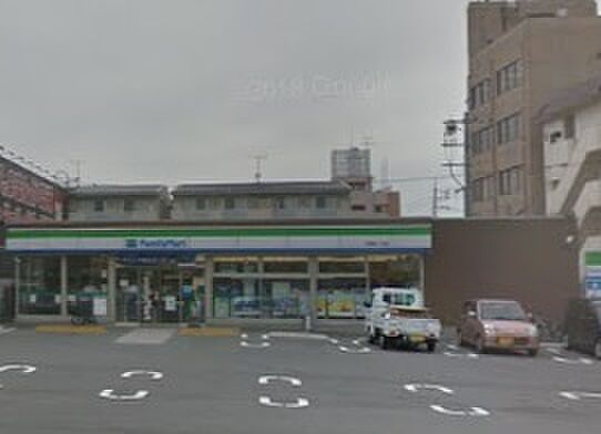 ファミリーマート 吉島西一丁目店？407m