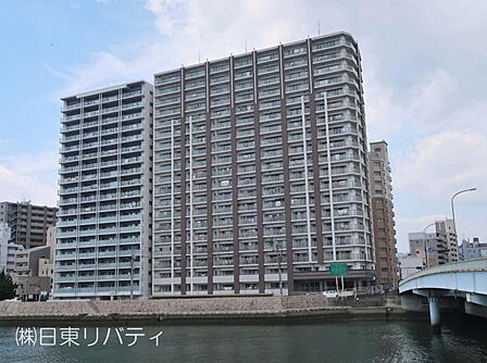 毎日の暮らしに寄り添う、優しい雰囲気の外観が魅力です。