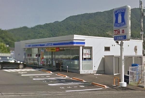 ローソン 沼田スマートインター店？385m