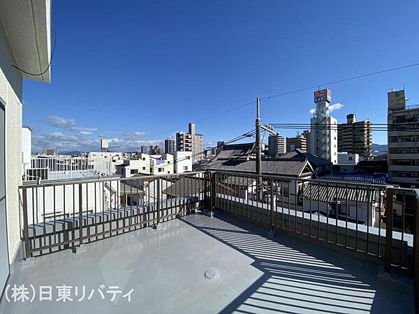 バルコニー