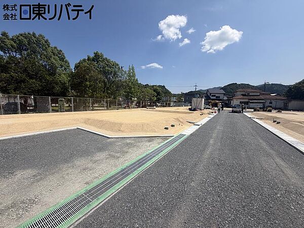 ローソン 岩国川西三丁目店