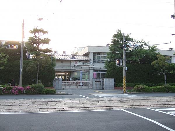 広島市立江波中学校まで1634m（徒歩21分）