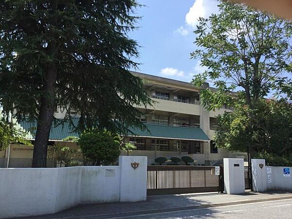 呉市立阿賀中学校？1603m