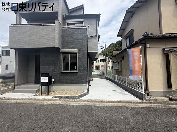 周辺は落ち着きのある閑静な住宅地です。