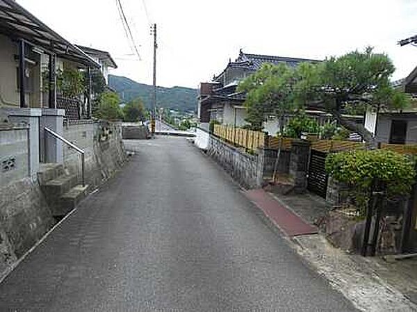 現地
