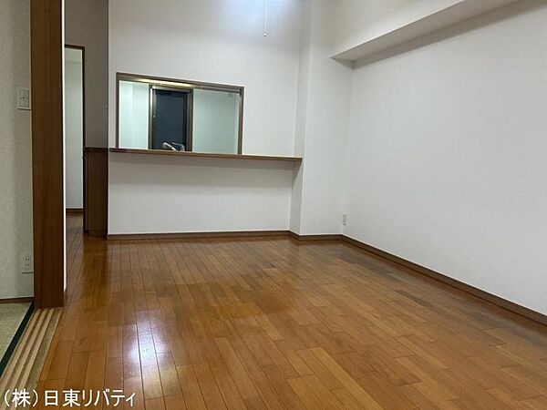 南側バルコニーで陽当り・通風良好!!