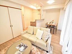 フローレンス幟町 3LDKのリビング/ダイニング