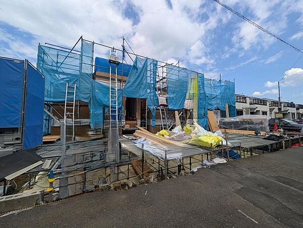 陽射しと心地よい風が自慢の立地！新鮮な空気と光が広がる空間！生活を豊かにする大切なファクターです！　快適な住居がもたらす洗練された充足は生活に満足をあたえ、本当の豊かさを感じることができるでしょう！