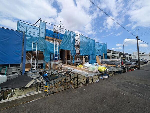 閑静な住宅地の立地の為、気持ちよく過ごすことが出来そうです！やさしい陽とやわらかな風が生活を彩ります　ゆとりがあり、心地よく落ち着いて過ごせる日常は次世代にもつなげていきたい大切な資産です！