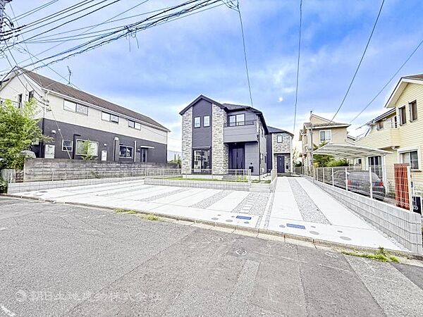 空を広く感じる。緑が多いゆったり感のある安心の住環境です！！潤いのある環境でホッと生活できそうです！おしゃれな雰囲気や自然の潤いがあり、親しみやすさと個性を！街に新たな価値をもたらし続けてくれます！