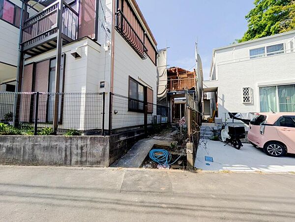 空を広く感じる。緑が多いゆったり感のある安心の住環境です！！潤いのある環境でホッと生活できそうです！おしゃれな雰囲気や自然の潤いがあり、親しみやすさと個性を！街に新たな価値をもたらし続けてくれます！