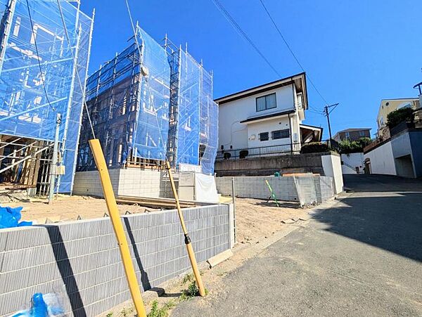 住みやすさとデザイン性を両立させた欲張りな住宅が登場しました　相反しがちなことが相互作用でより良質に！本物だけが表現することができる質の高い機能美はよきものをつなげた古くからの伝統と最新技術の結晶です
