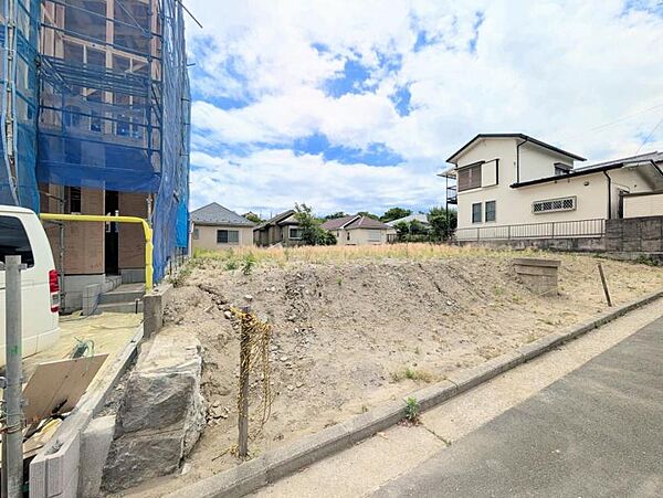 家の良し悪しだけではなく周辺環境も重要なポイントとなります！ご案内時に周辺環境もご案内いたします！流行に左右されず将来にわたって価値が継続する佇まい！良好な住環境が保たれたエリアで新生活を過ごせます