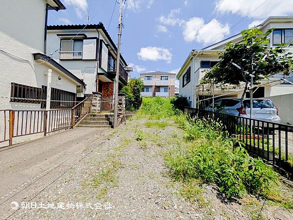 穏やかな風と陽光を感じる心地よい住環境が心をほぐしてくれそう！心地よい日常を感じられる住環境です！！！やさしい風と陽光を感じる周辺環境は、日々の暮らしに明るさと心地よさを添えてくれそうです！！