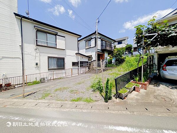 陽射しと心地よい風を感じる開放的な住環境です！快適ですね！！開放感ある日常をゆったり過ごせそうです！開放感や陽当たりは現地で感じたい大切な要素です。周辺の雰囲気も含めて新生活を想像ください！