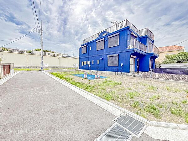 落ち着きのある身近で安心感のある住環境がとてもすてきです！！！小さなお子様にも安心感が広がります！！！前面道路や周辺の落ち着きも暮らしやすさにつながります。現地の雰囲気をぜひご体感くださいませ！