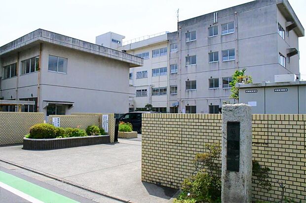 川越市立仙波小学校（550m）