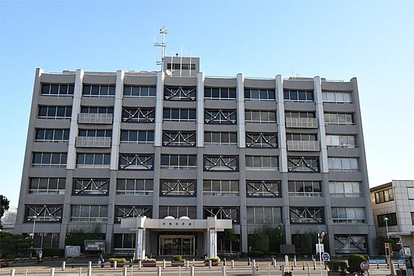 川越市役所（570m）