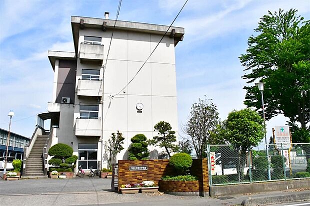 川越市立鯨井中学校(2200m)