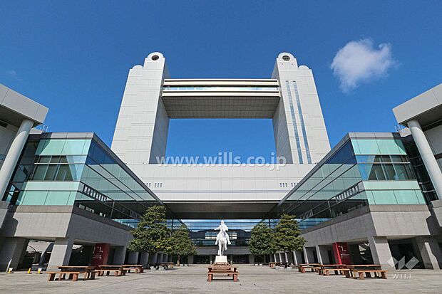 白鳥公園（名古屋国際会議場・白鳥庭園）の外観