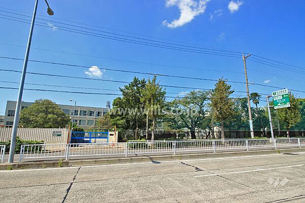 広路小学校[公立]の外観