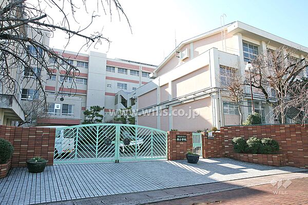 原小学校[公立]の外観