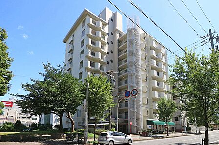 上前津中央マンションの外観(北西側から)