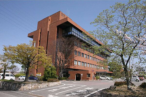 日進市役所の外観