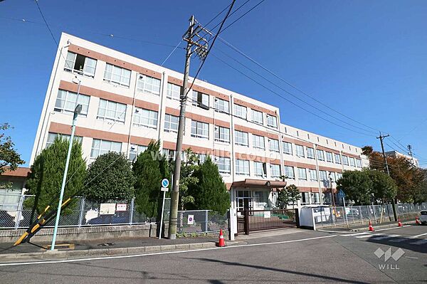 表山小学校[公立]の外観