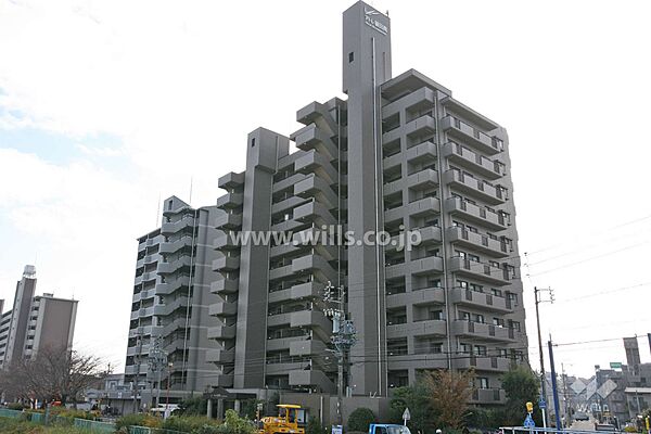 サンマンションアトレ植田南の外観（北西側から）